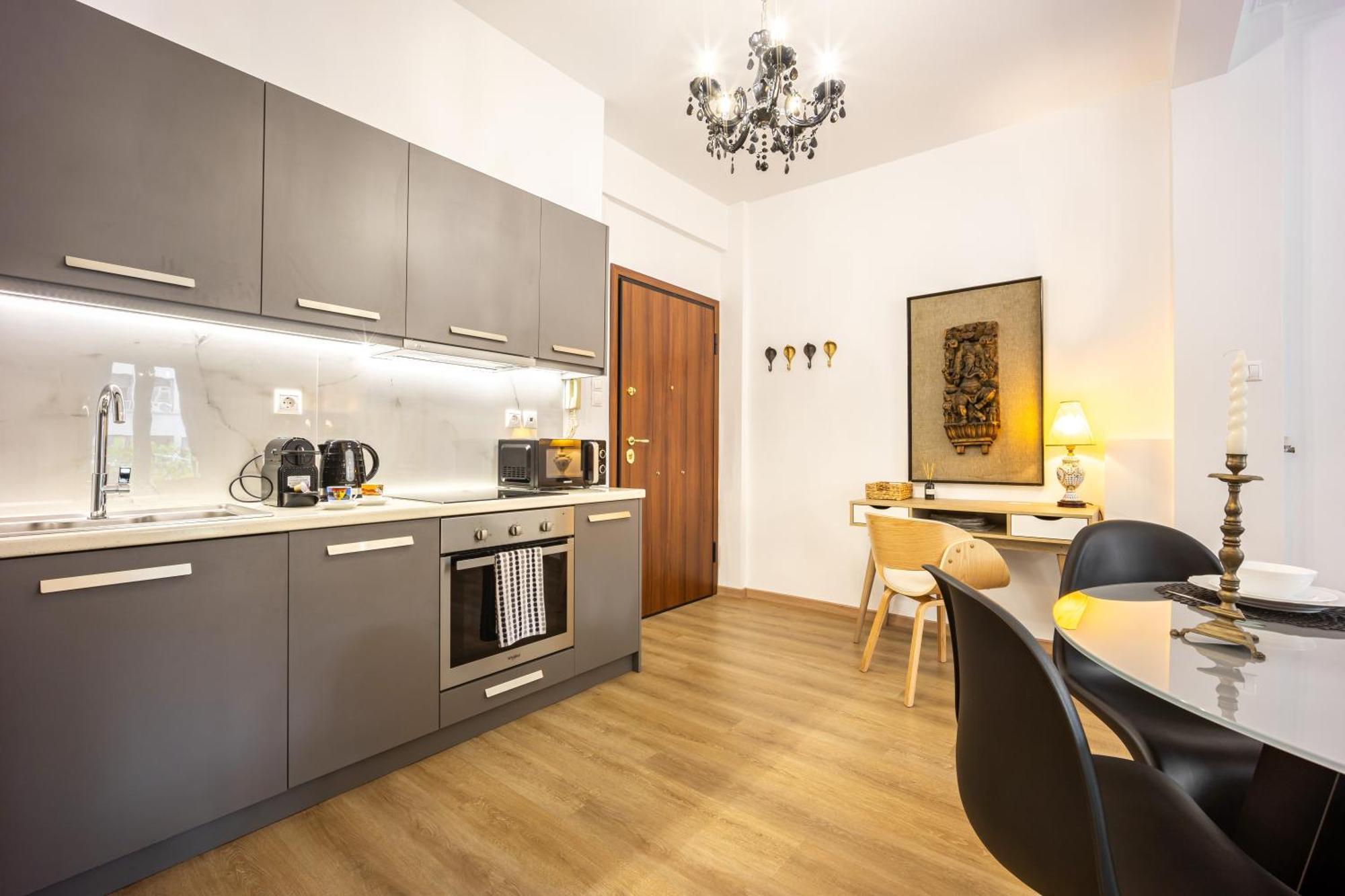 Zen Elegant Apartment In The Center Of アテネ エクステリア 写真