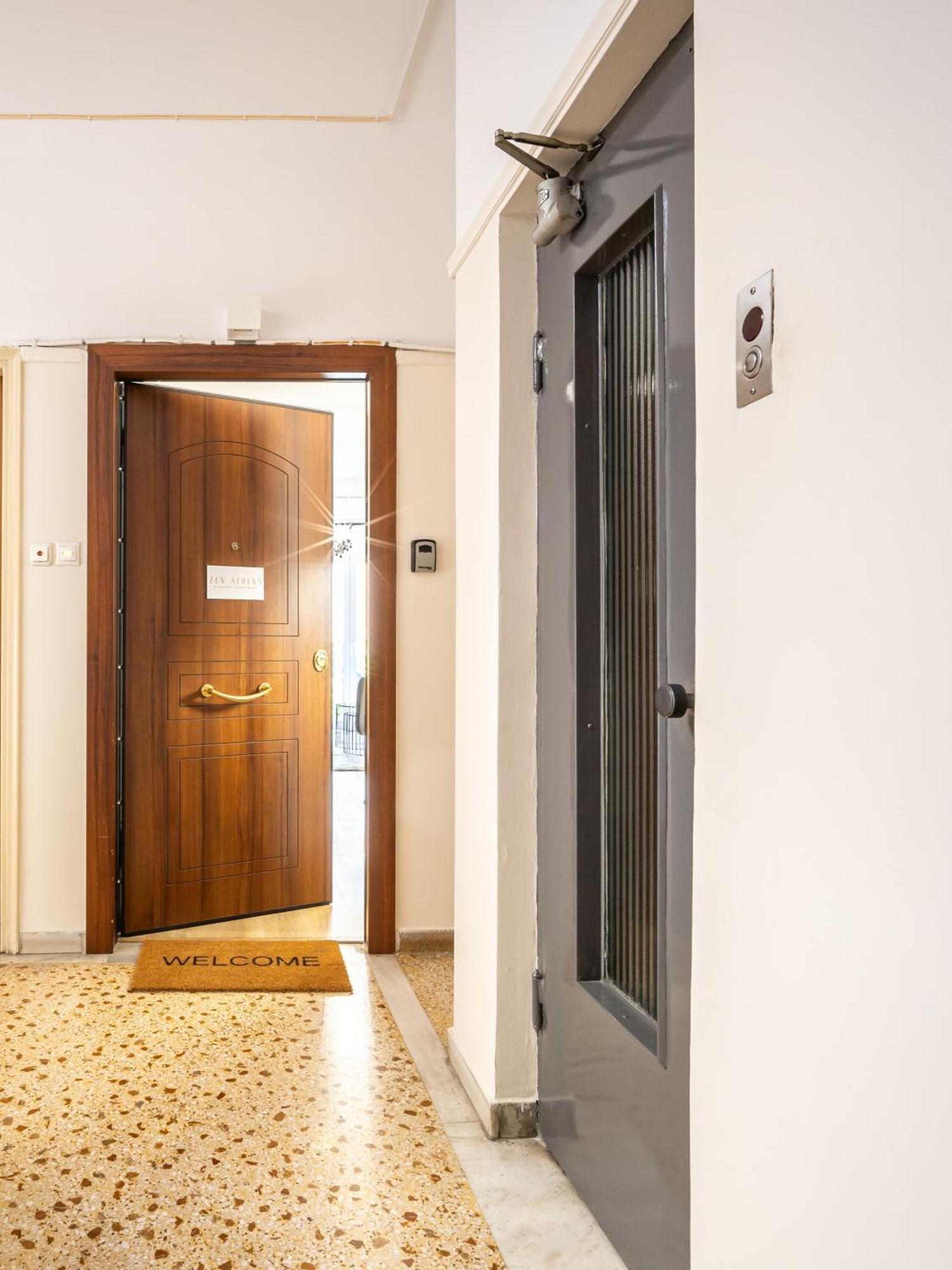 Zen Elegant Apartment In The Center Of アテネ エクステリア 写真